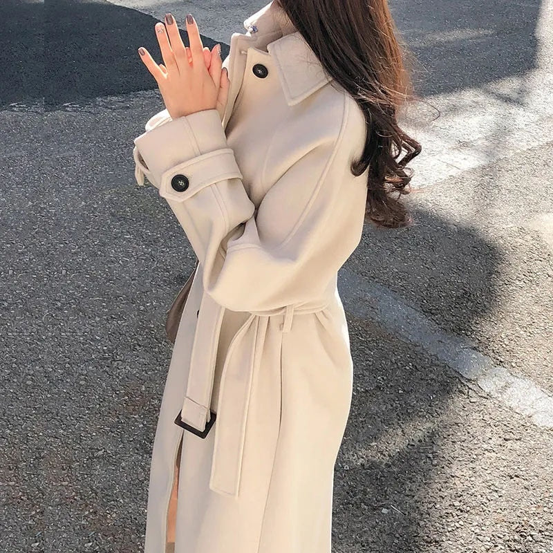 Eleganter Langer Trenchcoat Mit Chnöpfe Und Krage für Damen | Ideal für alle Jahreszeiten